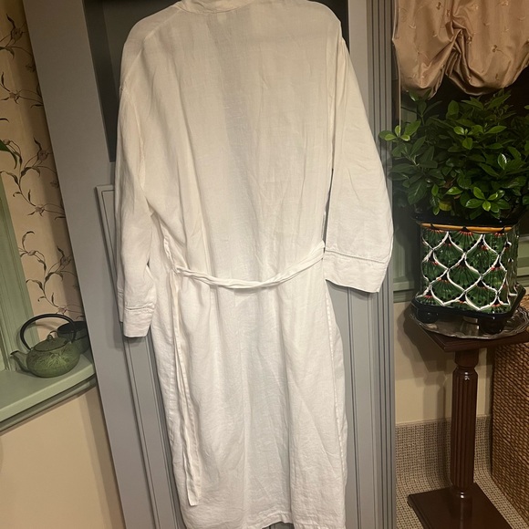 Calvin Klein Linen Robe - Picture 5 of 5
